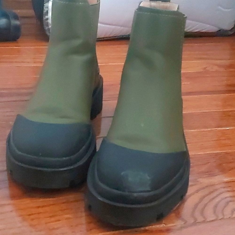 Ankle boots